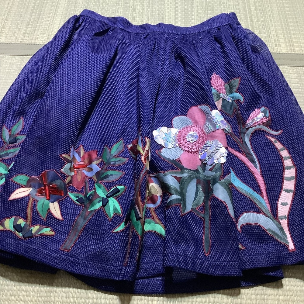 Pankaj & Nidhi Skirt Beautiful Jewel Tone with embroidered flowers